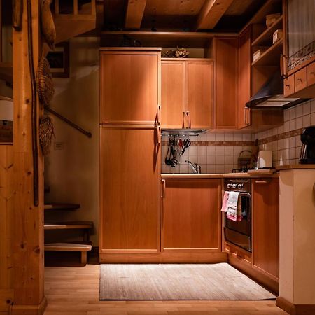 Sciliarguesthouse-Due Piani Parcheggio Privato Кастельротто Экстерьер фото